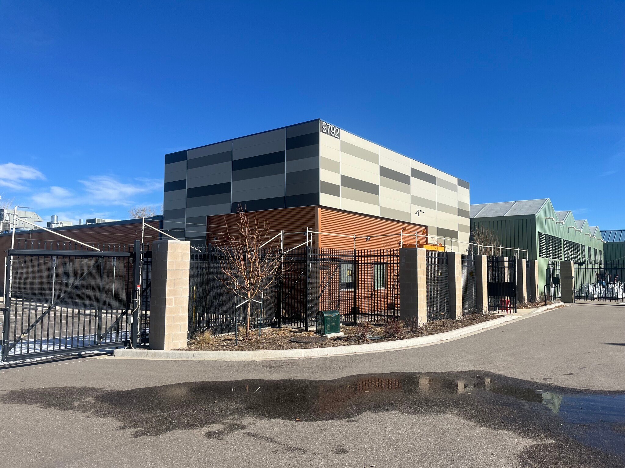 9792 Hanover Ct E, Commerce City, CO à vendre Photo principale– Image 1 sur 7