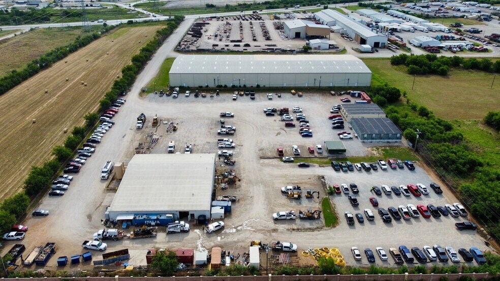 10101 N Saginaw Blvd, Fort Worth, TX à louer - Photo de l’immeuble – Image 3 sur 8