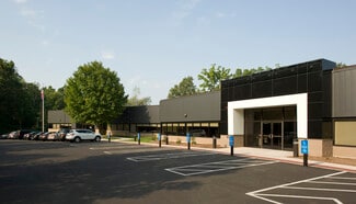 Plus de détails pour 199 Scott Swamp Rd, Farmington, CT - Bureau à louer