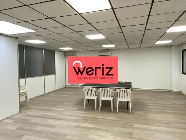 Plus de détails pour Bureau à louer