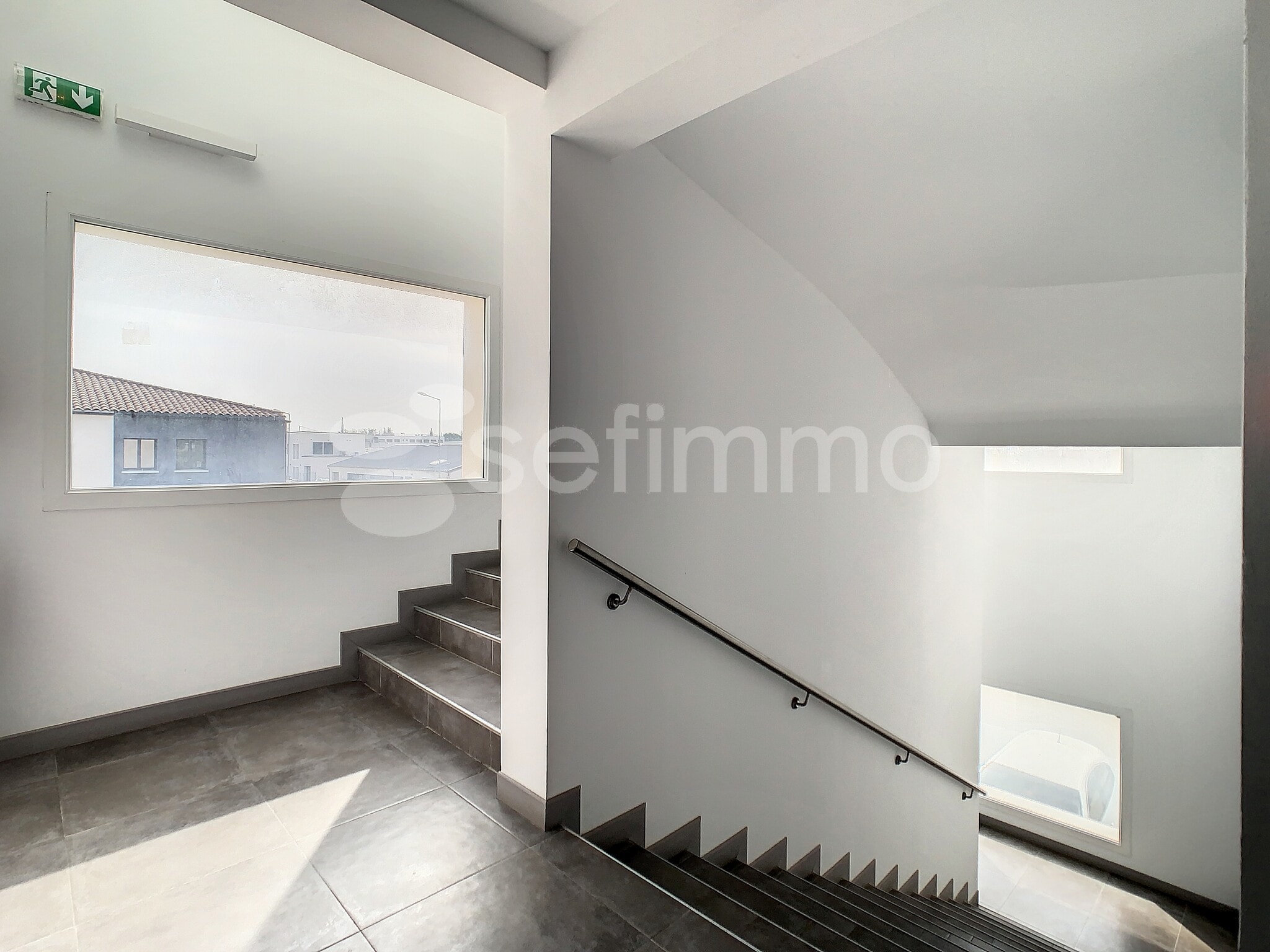 140 Rue Cornaline, Éguilles à louer Photo intérieure– Image 1 sur 3