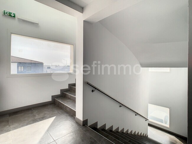Plus de détails pour 140 Rue Cornaline, Éguilles - Bureau à louer