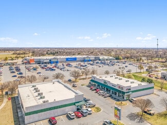 Plus de détails pour 627 12th Ave NE, Norman, OK - Local commercial à louer