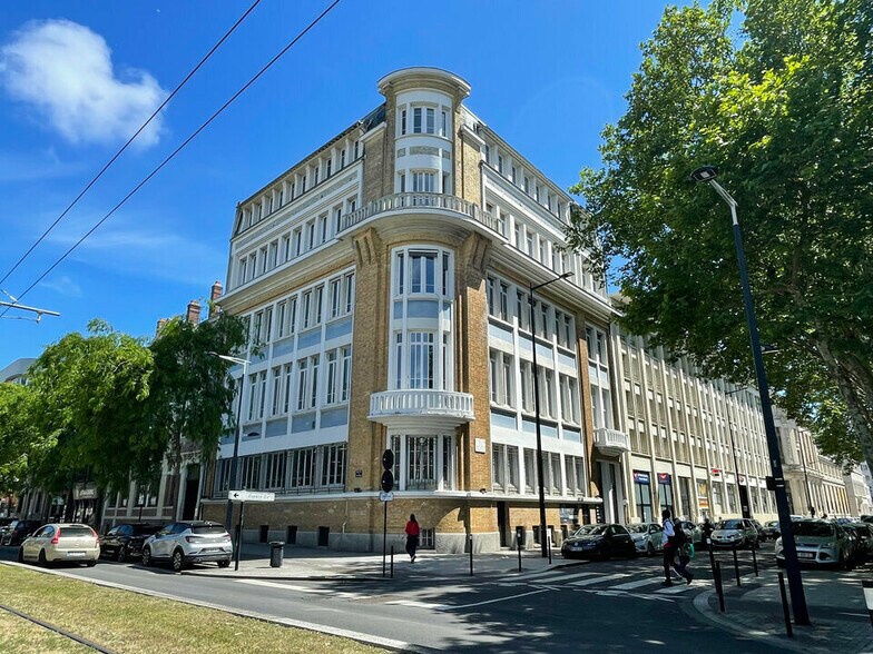 Bureau dans Le Havre à louer - Photo de l’immeuble – Image 3 sur 10