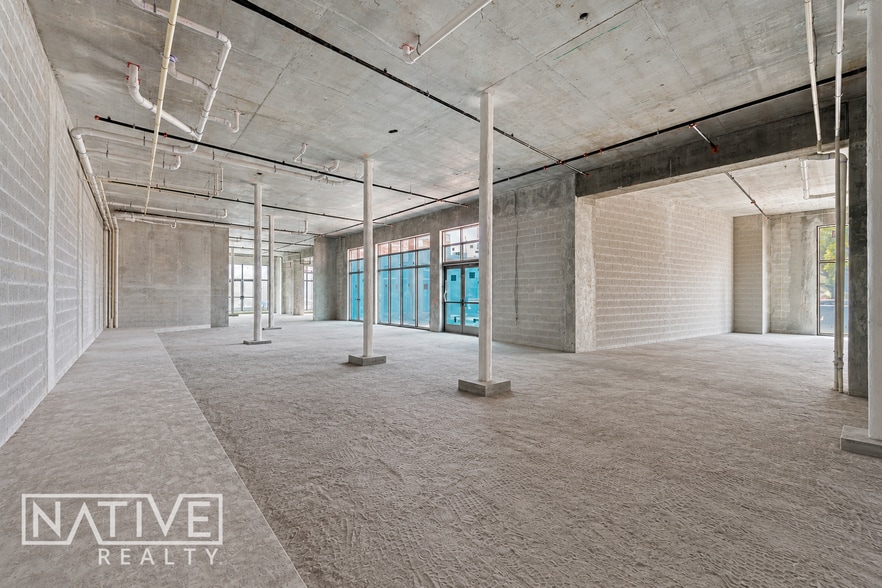 405 E Ocean Ave, Boynton Beach, FL à louer - Photo intérieure – Image 3 sur 23