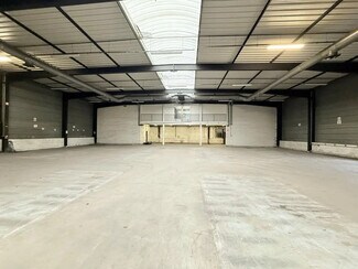 Plus de détails pour Local d'activités à louer