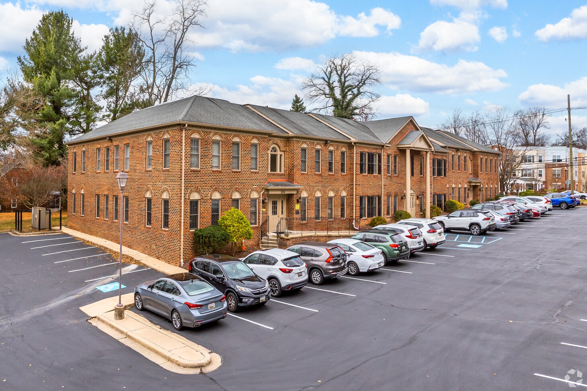 204 Monroe St, Rockville, MD à vendre Photo principale– Image 1 sur 5