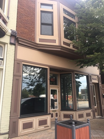 610 Monroe St, La Porte, IN à louer - Photo principale – Image 1 sur 6