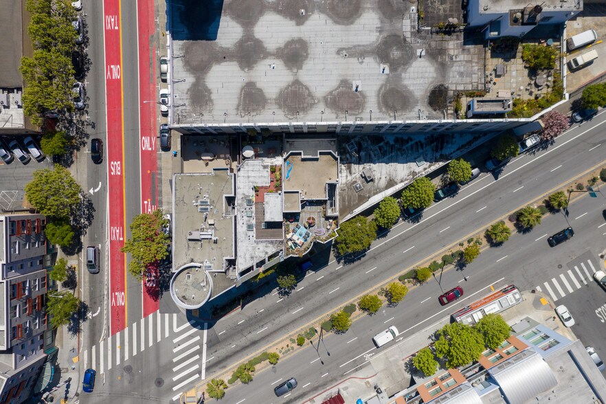 3415 Cesar Chavez, San Francisco, CA à vendre - Aérien – Image 2 sur 20