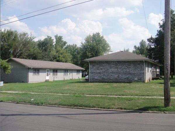 1820-1824 W Walnut St, Springfield, MO à vendre - Photo de l’immeuble – Image 2 sur 17