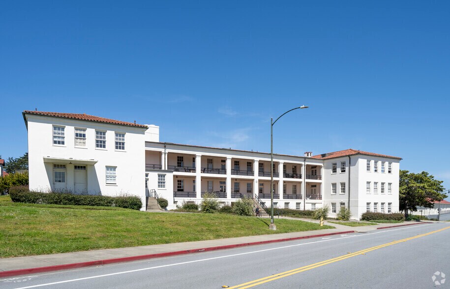 220 Halleck St, San Francisco, CA à louer - Photo principale – Image 1 sur 61