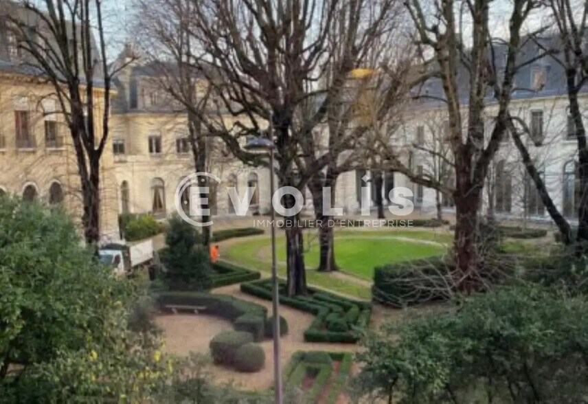 Bureau dans Paris à louer - Photo de l’immeuble – Image 3 sur 3
