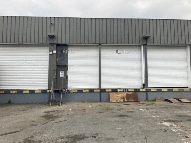 Plus de détails pour Industriel/Logistique à louer
