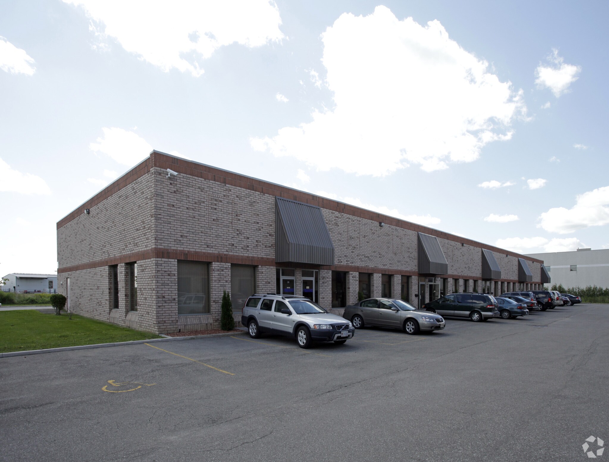 10 Loring Dr, Caledon, ON à louer Photo principale– Image 1 sur 3