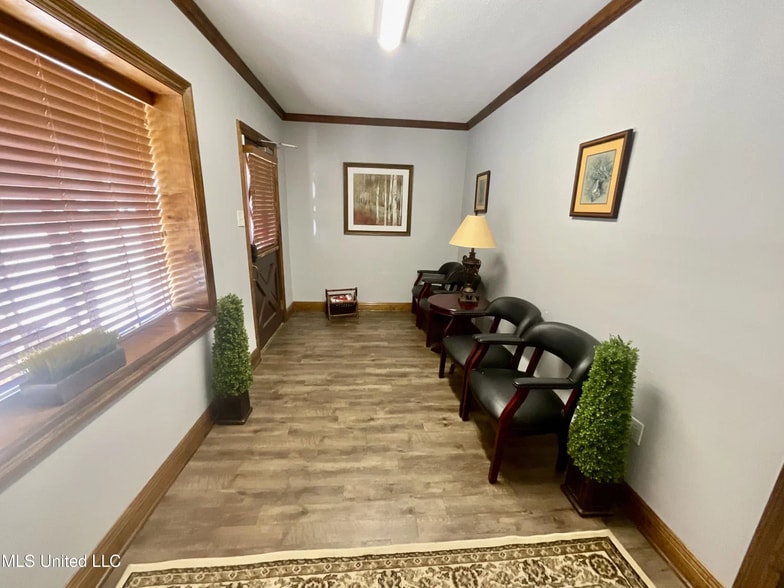 2405 Columbia Ave, Prentiss, MS à vendre - Photo intérieure – Image 3 sur 7