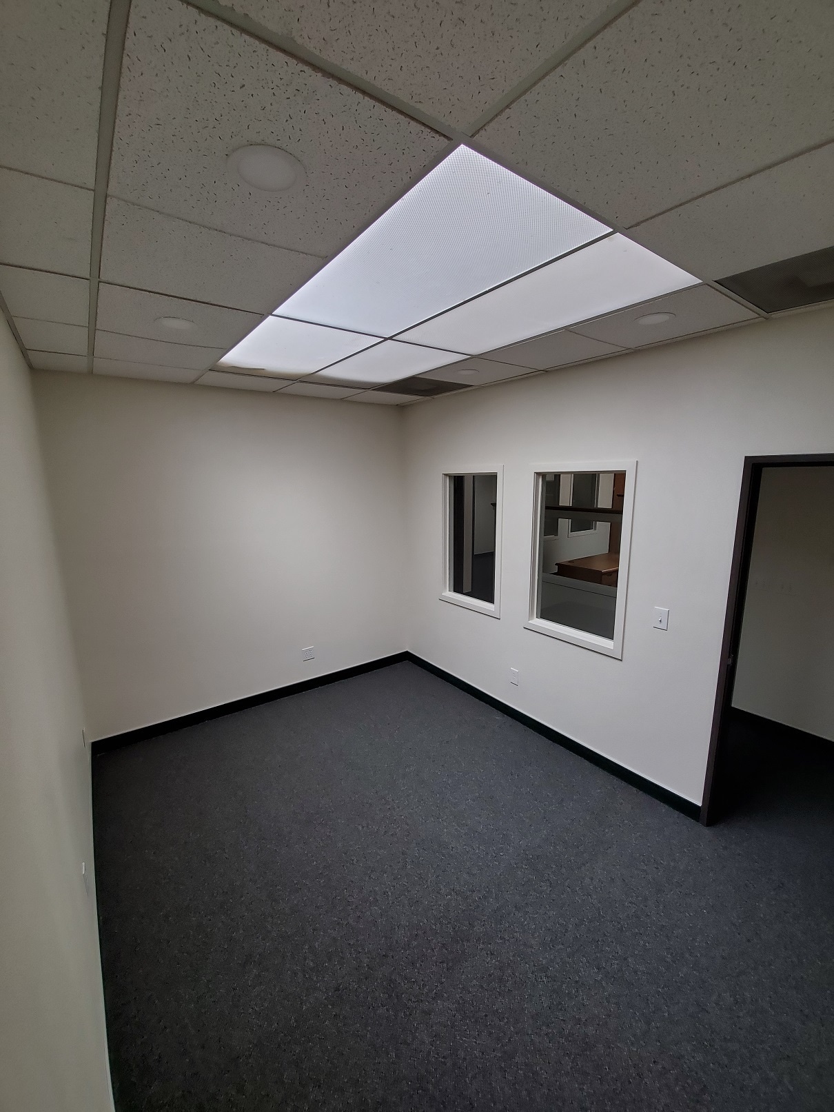 11417 W Bernardo Ct, San Diego, CA à louer Photo intérieure– Image 1 sur 4