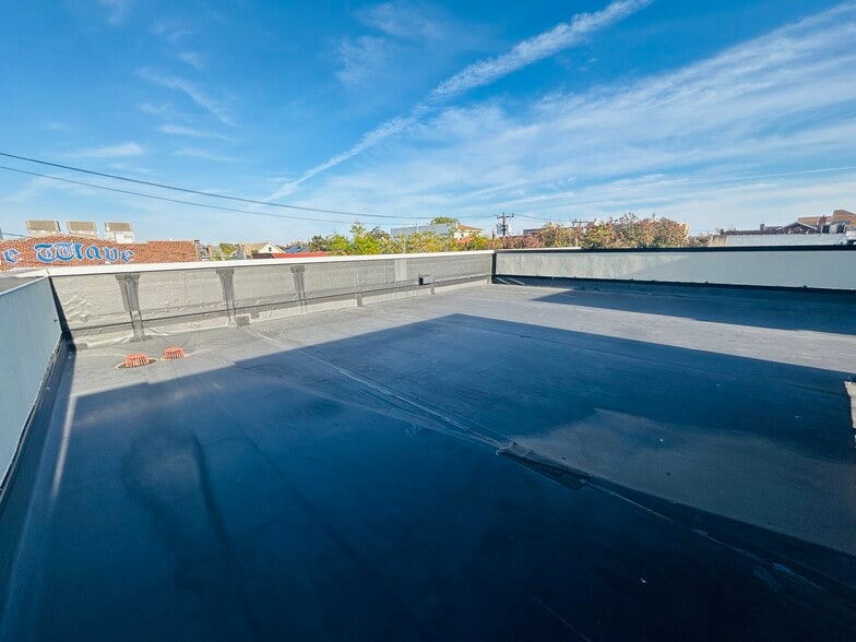 431 Beach 129th St, Belle Harbor, NY à louer - Photo de l’immeuble – Image 2 sur 3