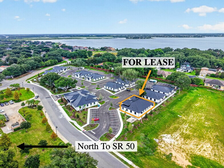 154 Southern Railway Cir, Oakland, FL à louer - Photo de l’immeuble – Image 3 sur 8