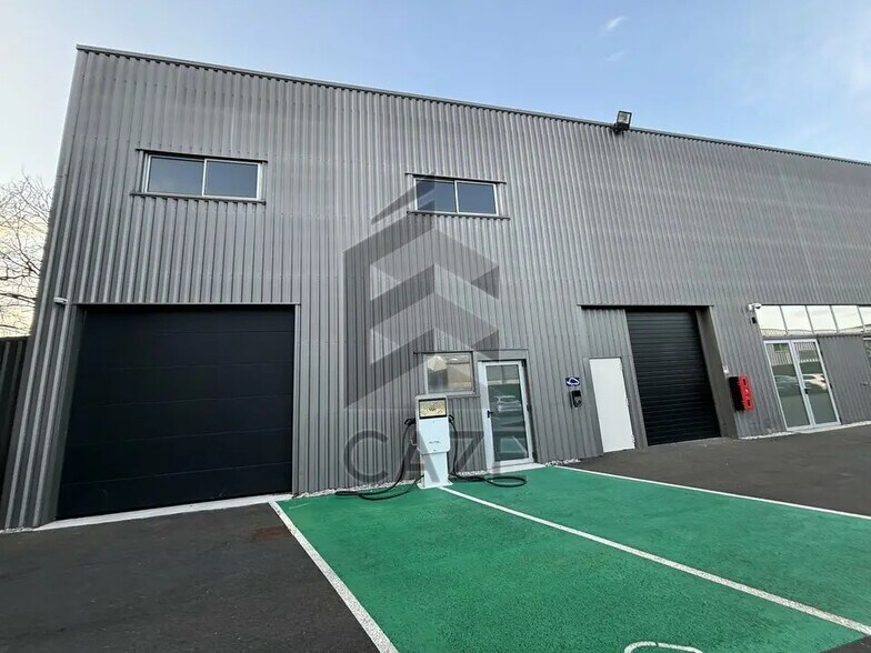 Local d’activités dans Canéjan à louer - Photo de l’immeuble – Image 1 sur 6