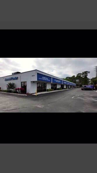3350 Ulmerton Rd, Clearwater, FL à louer - Vidéo sur l’annonce professionnelle – Image 2 sur 6