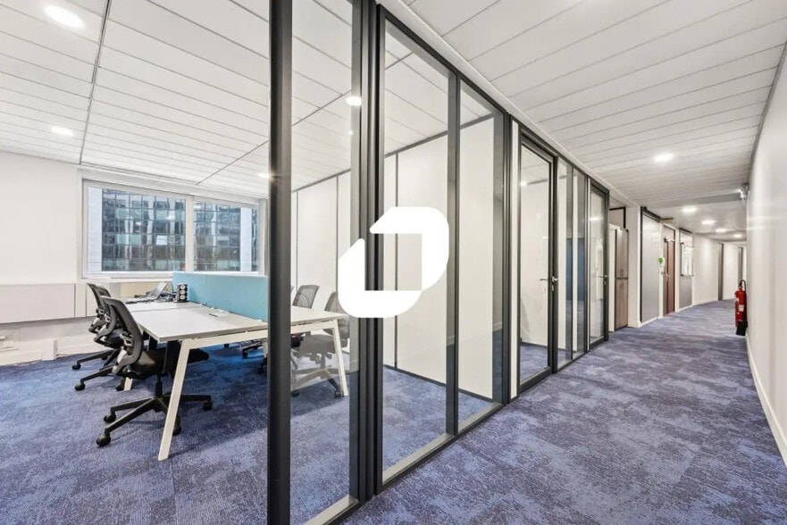 Bureau dans Noisy-le-Grand à vendre - Photo de l’immeuble – Image 2 sur 14