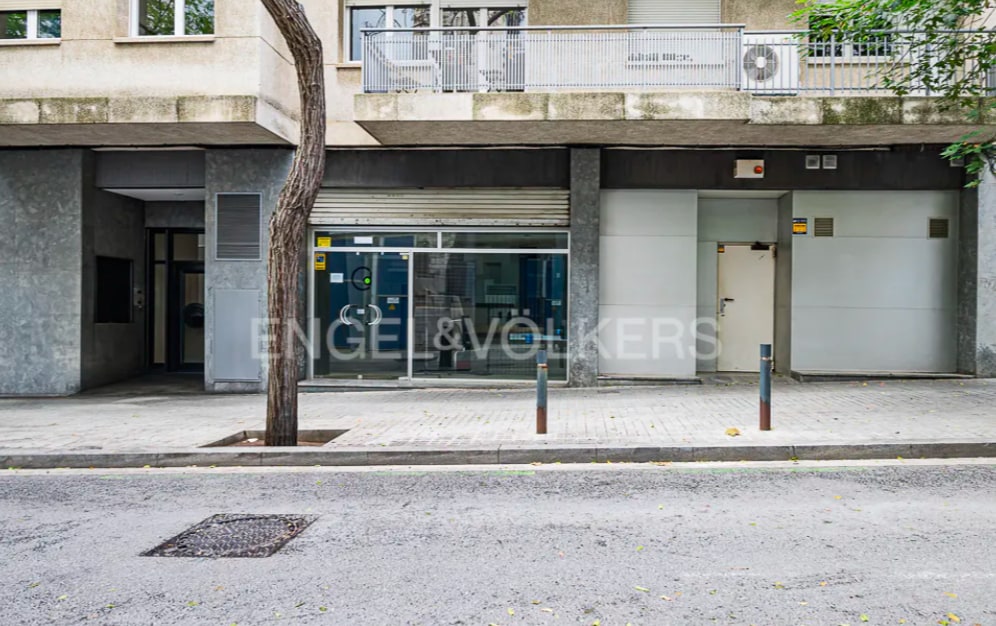 Local commercial dans Barcelone, Barcelona à louer Photo intérieure– Image 1 sur 11