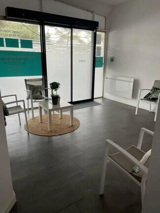 Plus de détails pour 22 Place Napoleon III, Brest - Local commercial à vendre