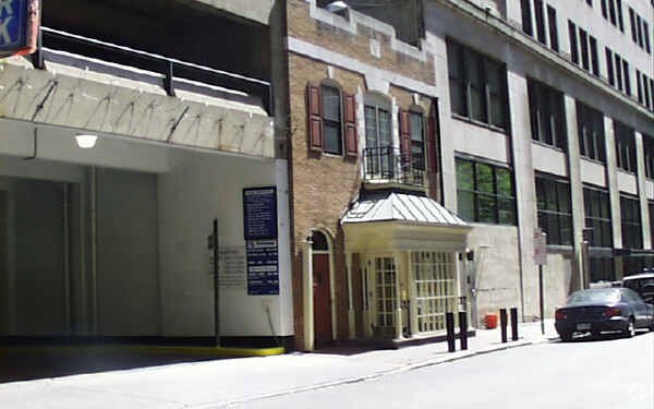 223 S Sydenham St, Philadelphia, PA à vendre - Photo de l’immeuble – Image 3 sur 5