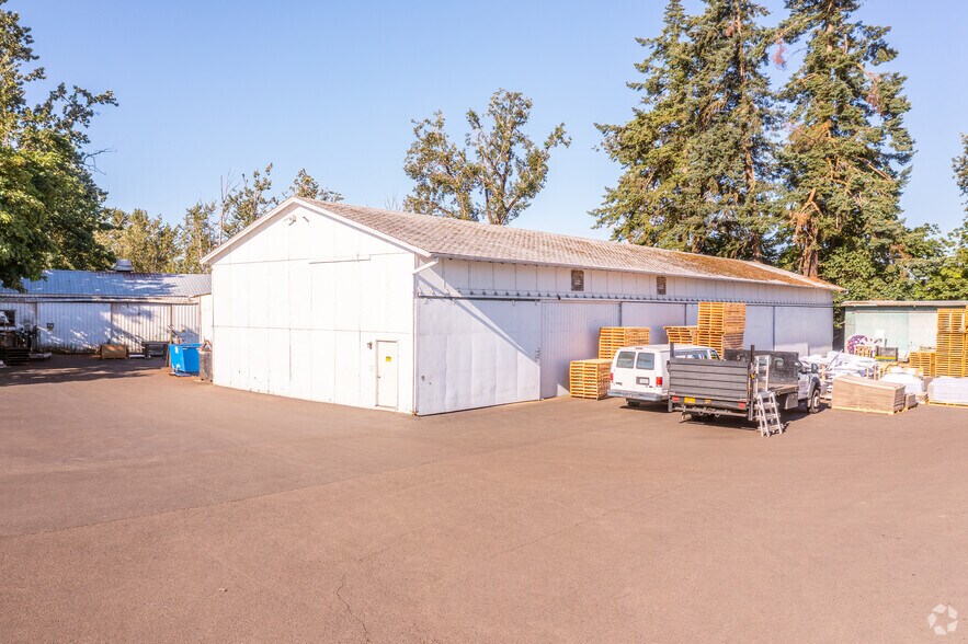 1017 SW Berg Pky, Canby, OR à vendre - Photo de l’immeuble – Image 2 sur 5