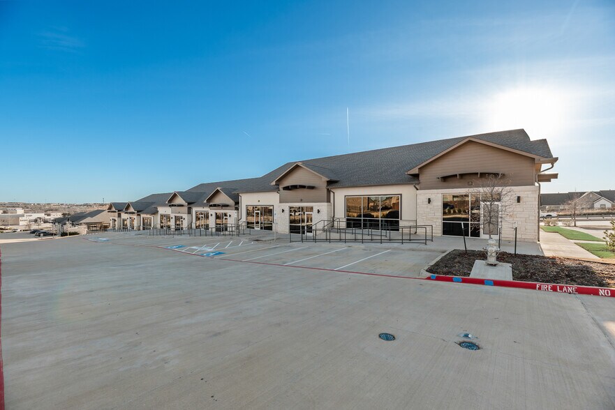 250 Gerault Rd, Flower Mound, TX à vendre - Photo de l’immeuble – Image 3 sur 31