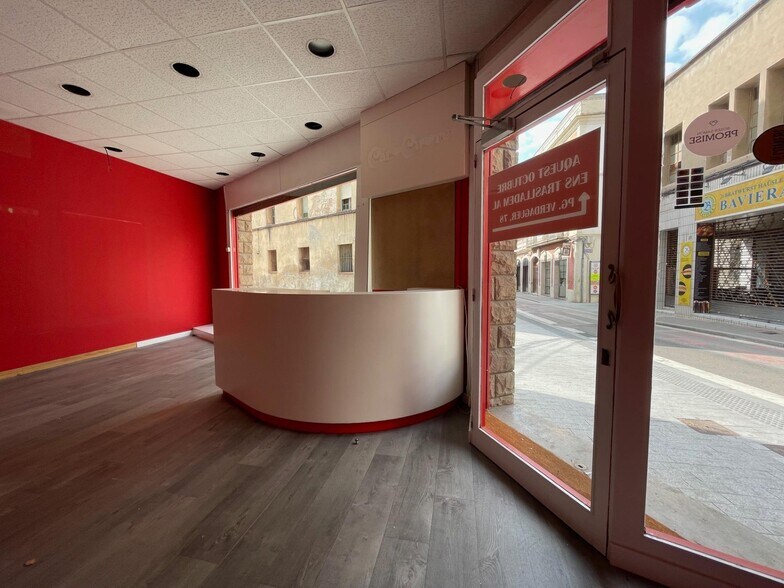 Local commercial dans Igualada, Barcelona à louer - Photo de l’immeuble – Image 3 sur 3