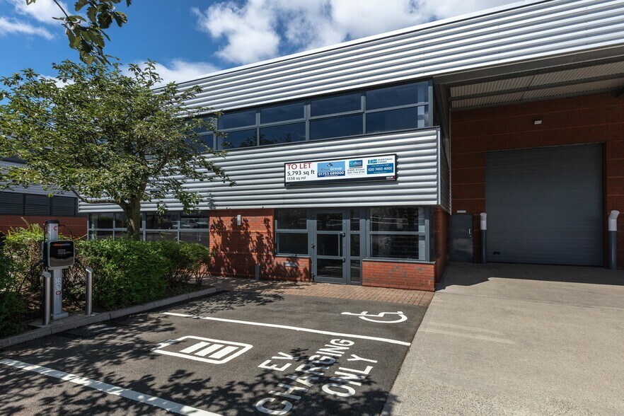 Abbey Rd, Londres à louer - Photo de l’immeuble – Image 2 sur 16