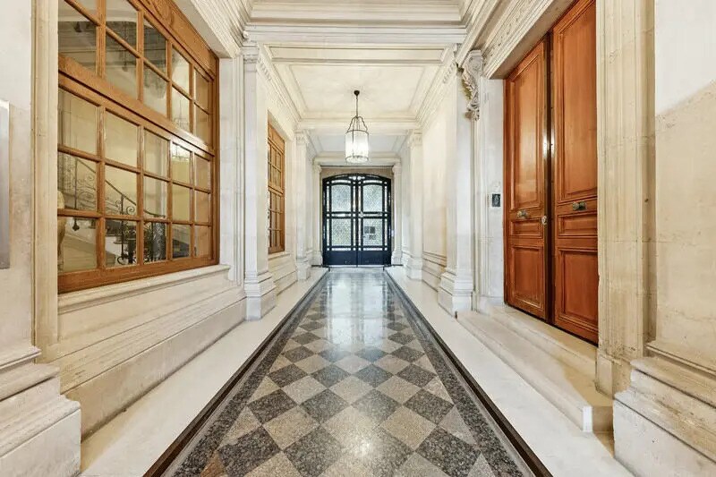 60 Rue De Londres, Paris à louer - Photo de l’immeuble – Image 3 sur 19