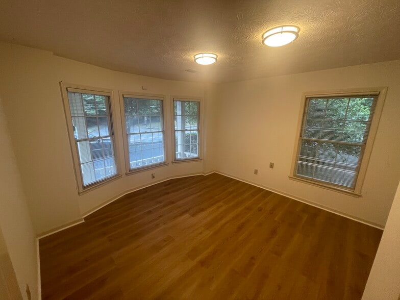 783 Holcomb Bridge Rd, Norcross, GA à vendre - Photo intérieure – Image 3 sur 30