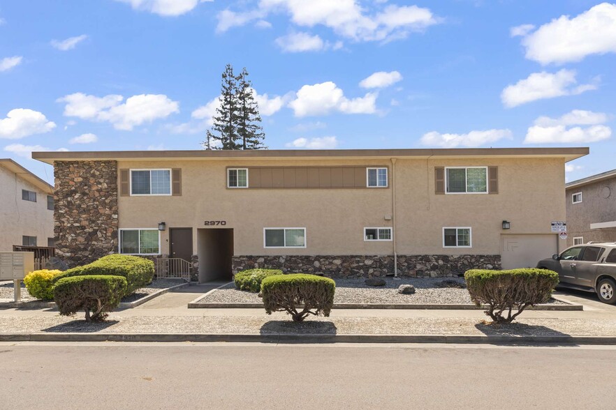 2970 Magliocco Dr, San Jose, CA à vendre - Photo de l’immeuble – Image 2 sur 14