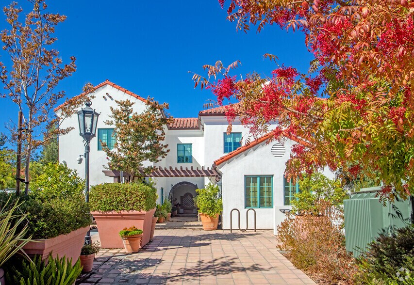 14830 Los Gatos Blvd, Los Gatos, CA à louer - Photo principale – Image 1 sur 7