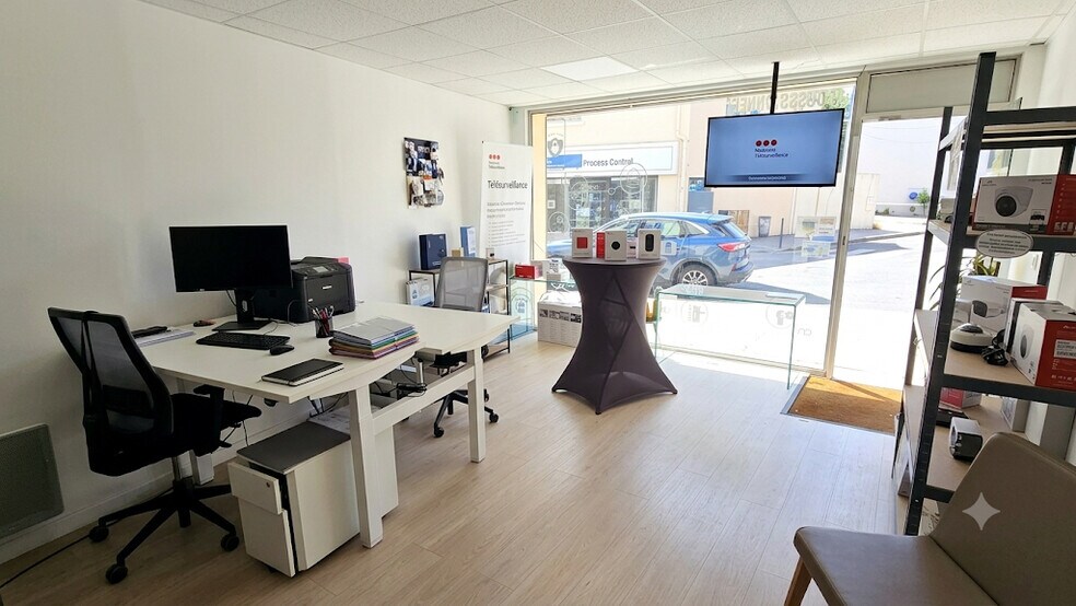 Local commercial dans Dreux à louer - Photo de l’immeuble – Image 2 sur 7