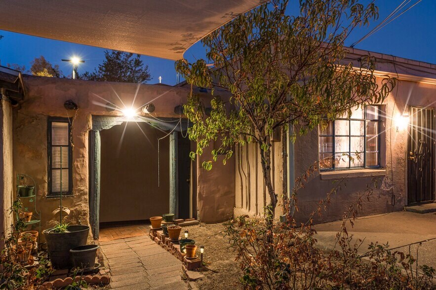 335 Espanola St NE, Albuquerque, NM à vendre - Photo de l’immeuble – Image 1 sur 6