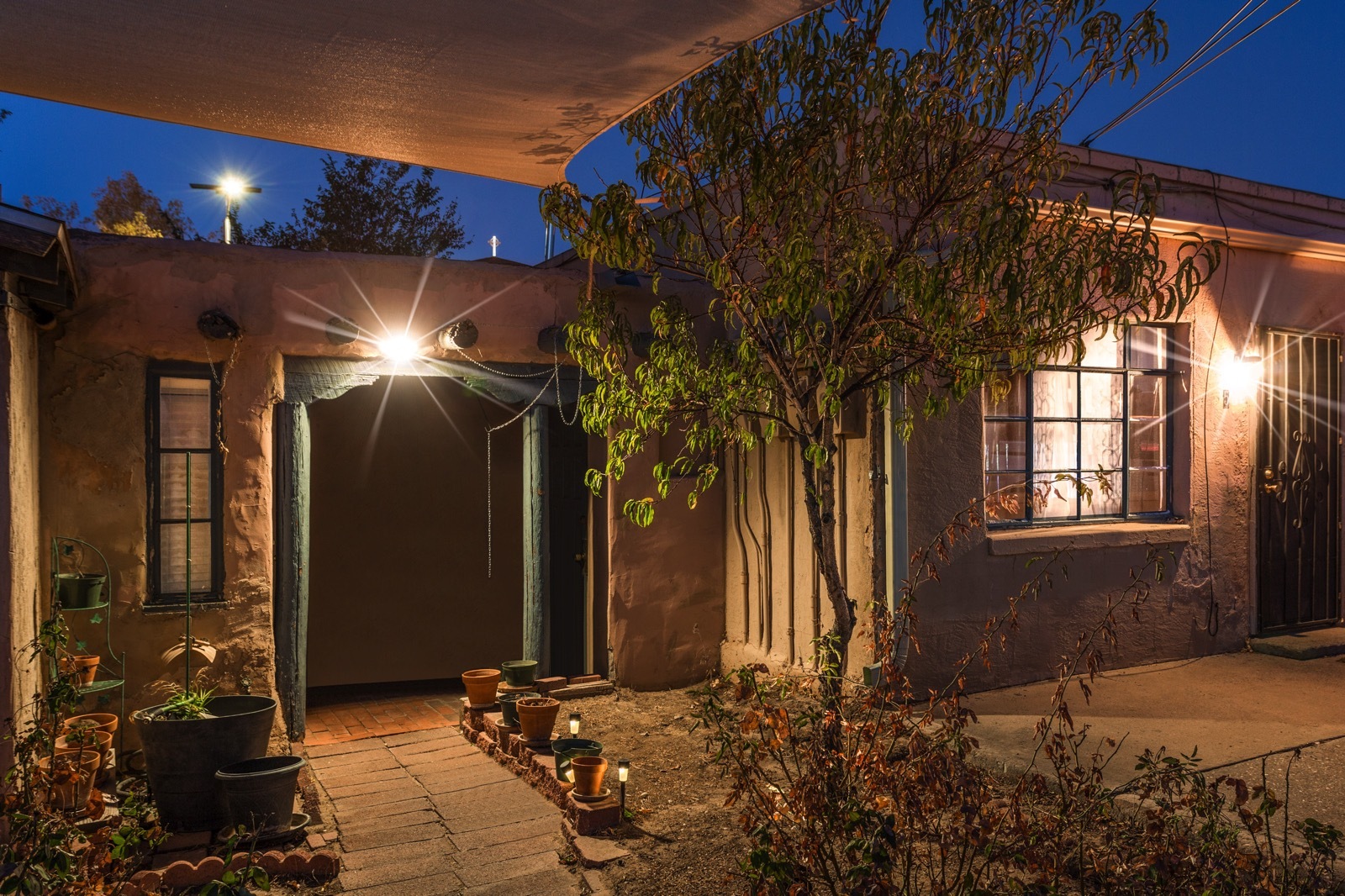 335 Espanola St NE, Albuquerque, NM à vendre Photo de l’immeuble– Image 1 sur 7