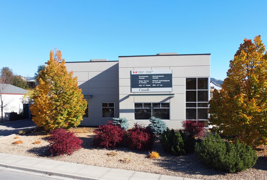 4501 31 St, Vernon, BC à vendre - Photo de l’immeuble – Image 1 sur 5