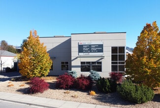 Plus de détails pour 4501 31 St, Vernon, BC - Bureau à vendre