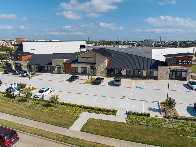 504 Watters Rd, Allen, TX à vendre - Photo de l’immeuble – Image 1 sur 3