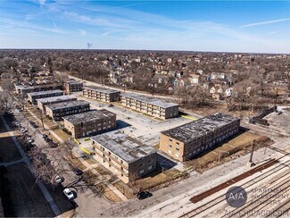 Plus de détails pour 12117 S Indiana Ave, Chicago, IL - Logement à vendre