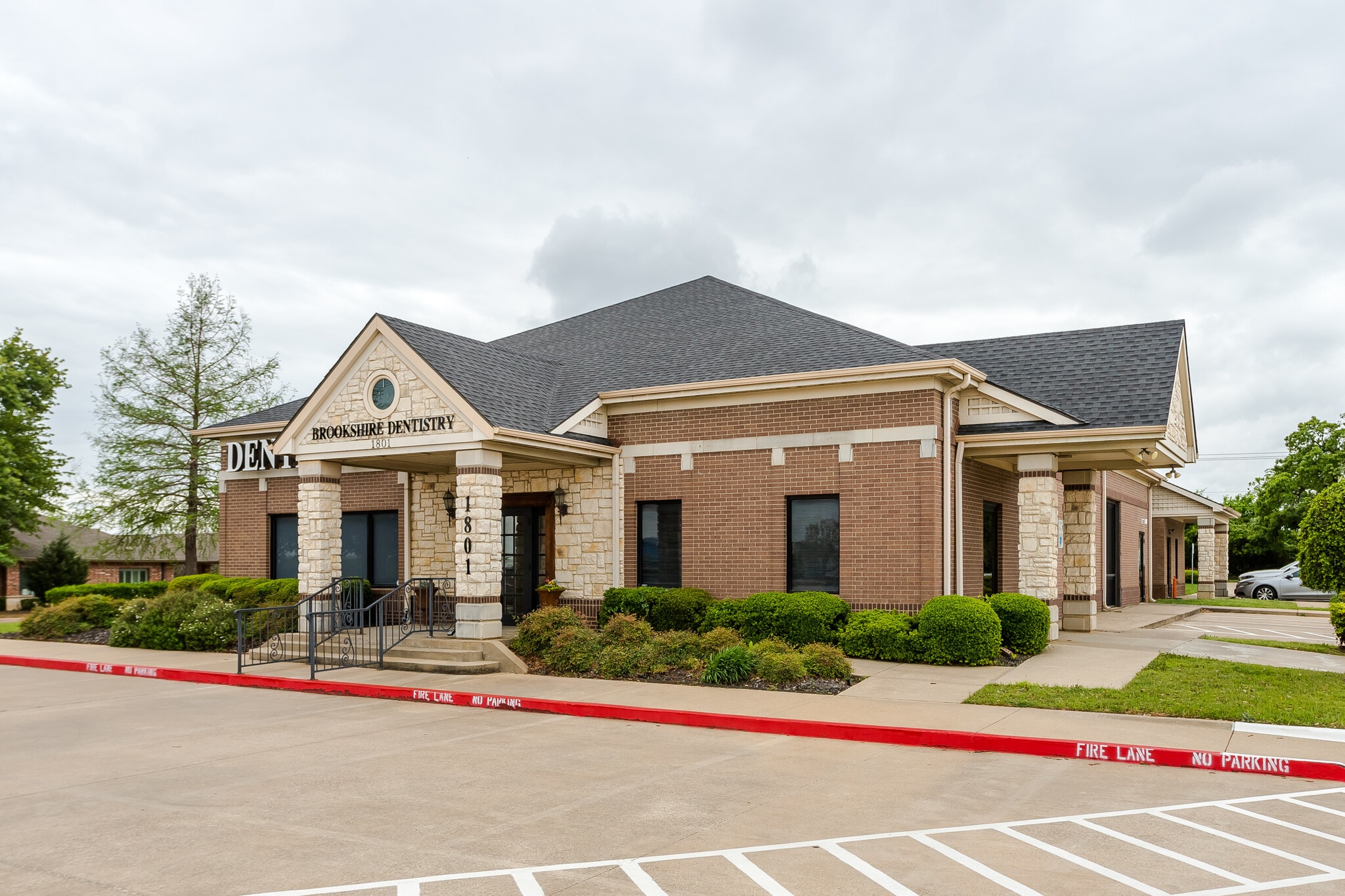 1801 Precinct Line Rd, Hurst, TX à louer Photo intérieure– Image 1 sur 26