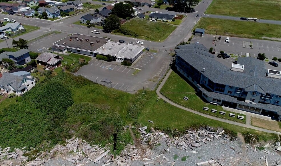 200 A St, Crescent City, CA à vendre - Photo de l’immeuble – Image 1 sur 6