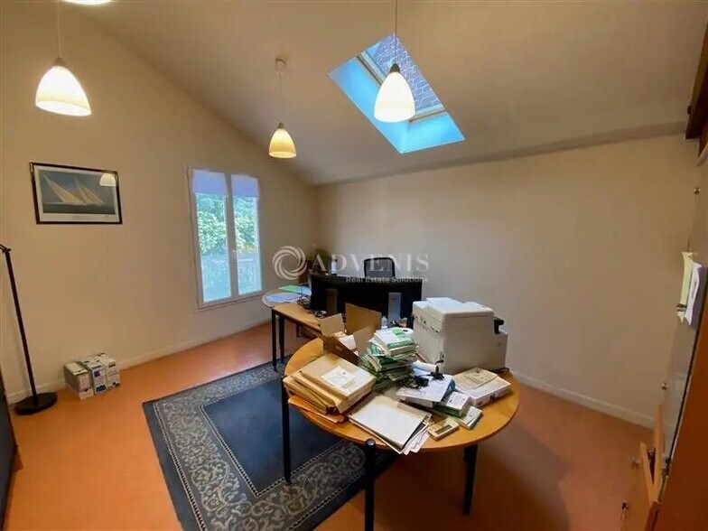 Bureau dans Créteil à vendre - Photo de l’immeuble – Image 3 sur 7