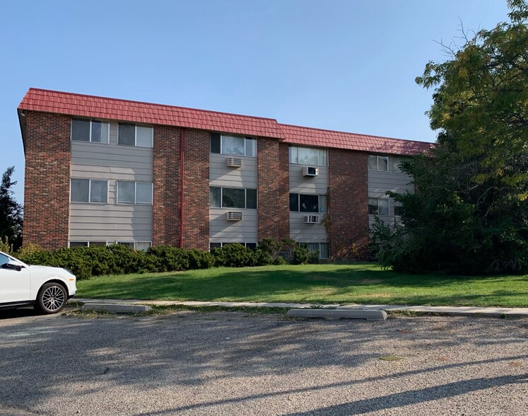 2401 Grandview Pl, Casper, WY à vendre - Photo principale – Image 1 sur 12