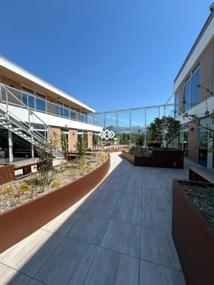 168 Rue Des Savoie, Epagny Metz-Tessy à louer - Photo de l’immeuble – Image 1 sur 5