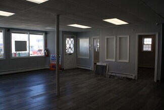 Plus de détails pour 119-121 E Main St, Milford, MA - Local commercial à louer