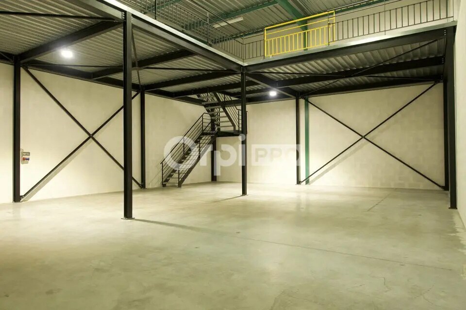 Local d’activités dans MILLERY à louer Photo intérieure– Image 1 sur 11